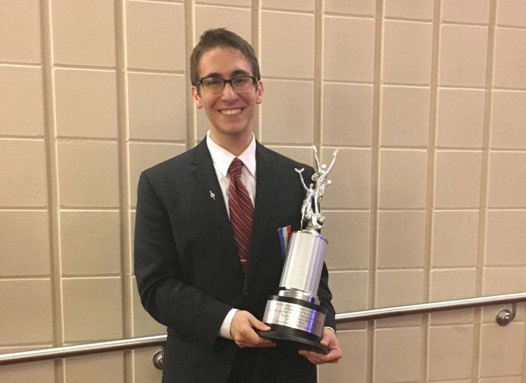 Ezequiel González (‏2017) is 5th in the nation in Dramatic Interpretation after competing in the National Speed and Debate Association’s 2017 National Tournament.