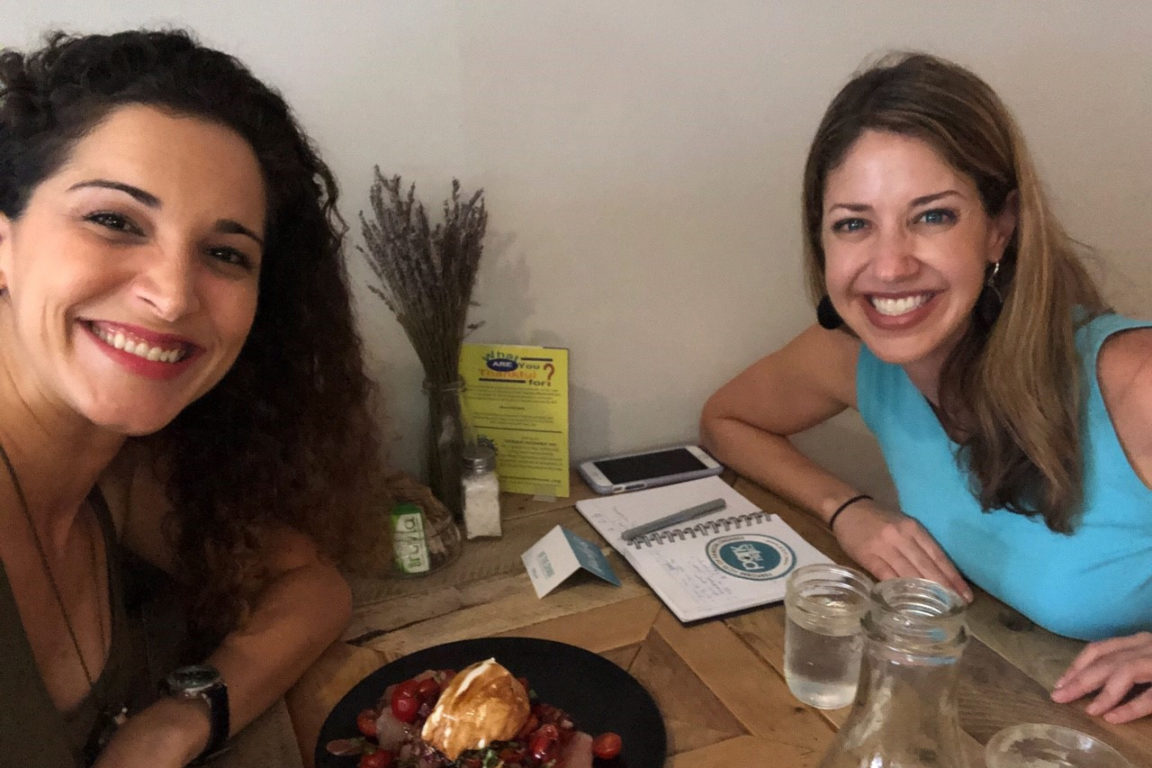Marly Casanova (2002) and Wendi Adelson (1997) met up for brunch in Florida.