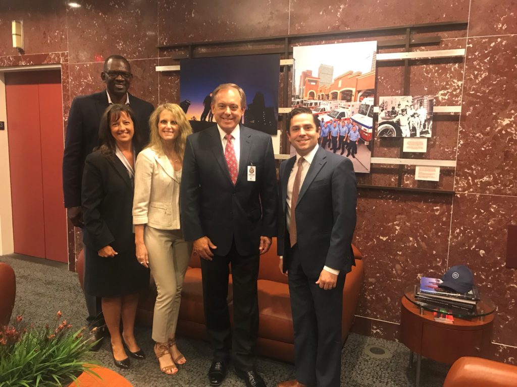 The Coca-Cola Southwest Beverages team and Marc Eichenbaum (2000) snapped this photo together.