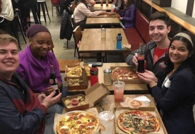 Ohio State Scholars Ryan Miller (2018), Jayda Rodgers (2018), Pablo Manon (2018), and Jacqueline Roman (2015) got together to kick off the fall semester by hosting a Slices for Scholars event. 