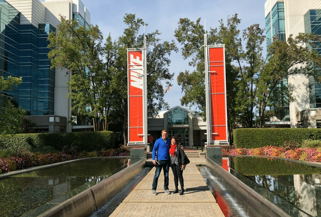 Ben Fisher (2004) gave Joelle Murchison (1991) and her colleague a tour of Nike Headquarters while she was in Oregon on business. The two had met at the 2018 Coca-Cola Scholars Leadership Summit and connected a week later.